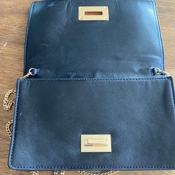 Black Michael Kors Leather Bag Gold Chain Strap - Picture 7 of 14